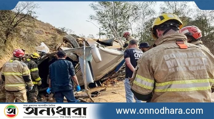 ব্রাজিলে বাস দুর্ঘটনায় নিহত ৭